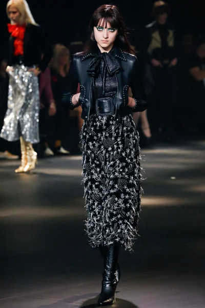 Look 8